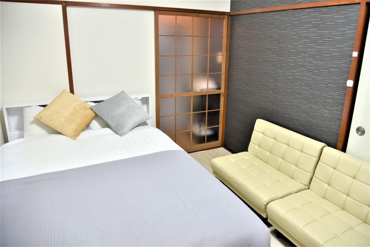 Apartment U-shuku Ōsaka